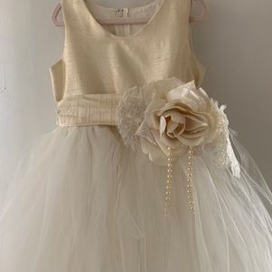 Elena collections Girls White Tulle Flower Waist Formal Dress size 3T